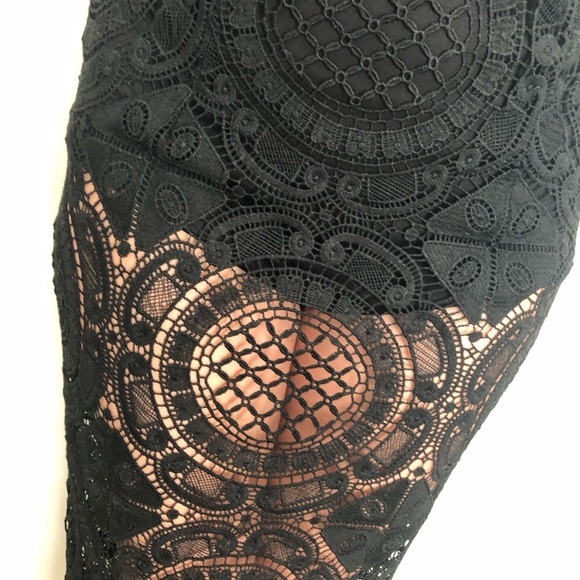 Black Lace Strapless Dress L'ATISTE - Picture 5 of 8